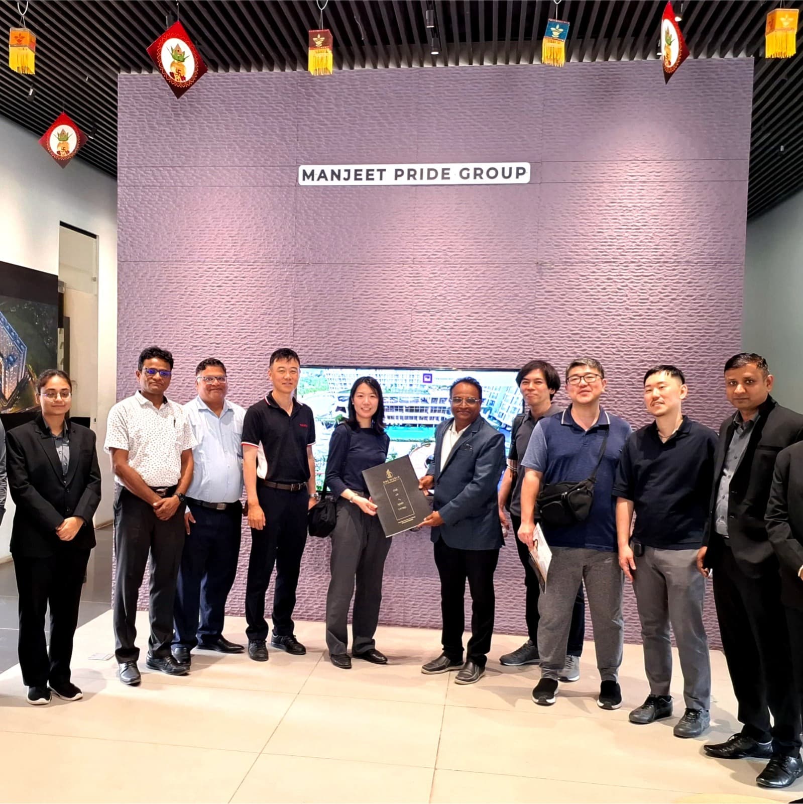 Toyota Team at One World gallery photograph 6